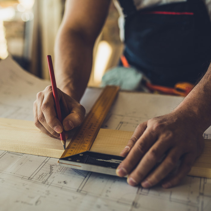 worker using square